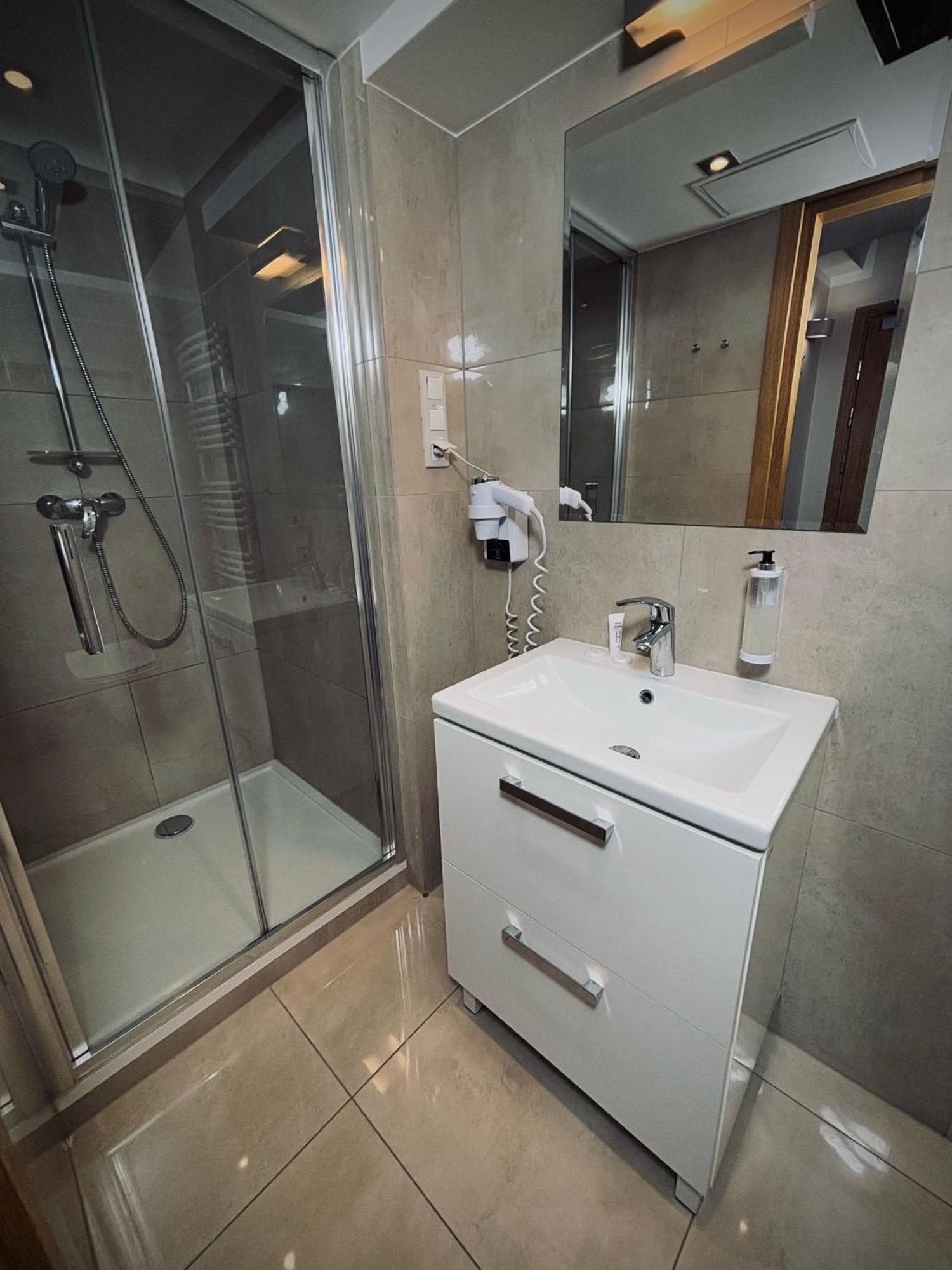 אולז'טין Boutique Provincja Winebar & Rooms מראה חיצוני תמונה