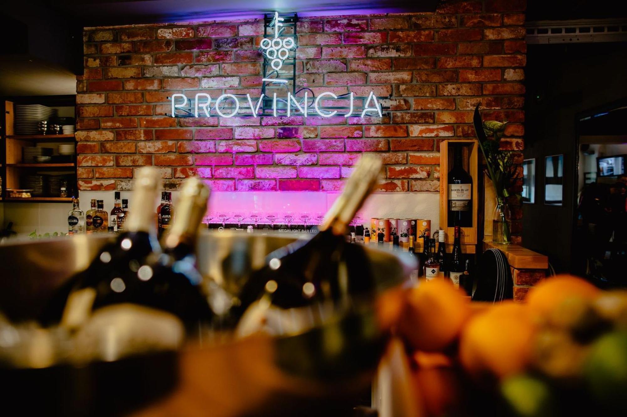 אולז'טין Boutique Provincja Winebar & Rooms מראה חיצוני תמונה